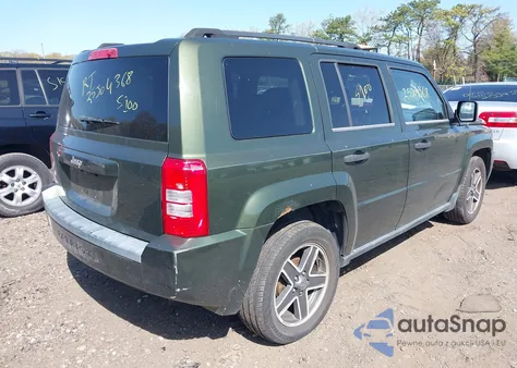 2008 Jeep Patriot Sport из США, поврежденный, VIN 1J8FT28W18D777032